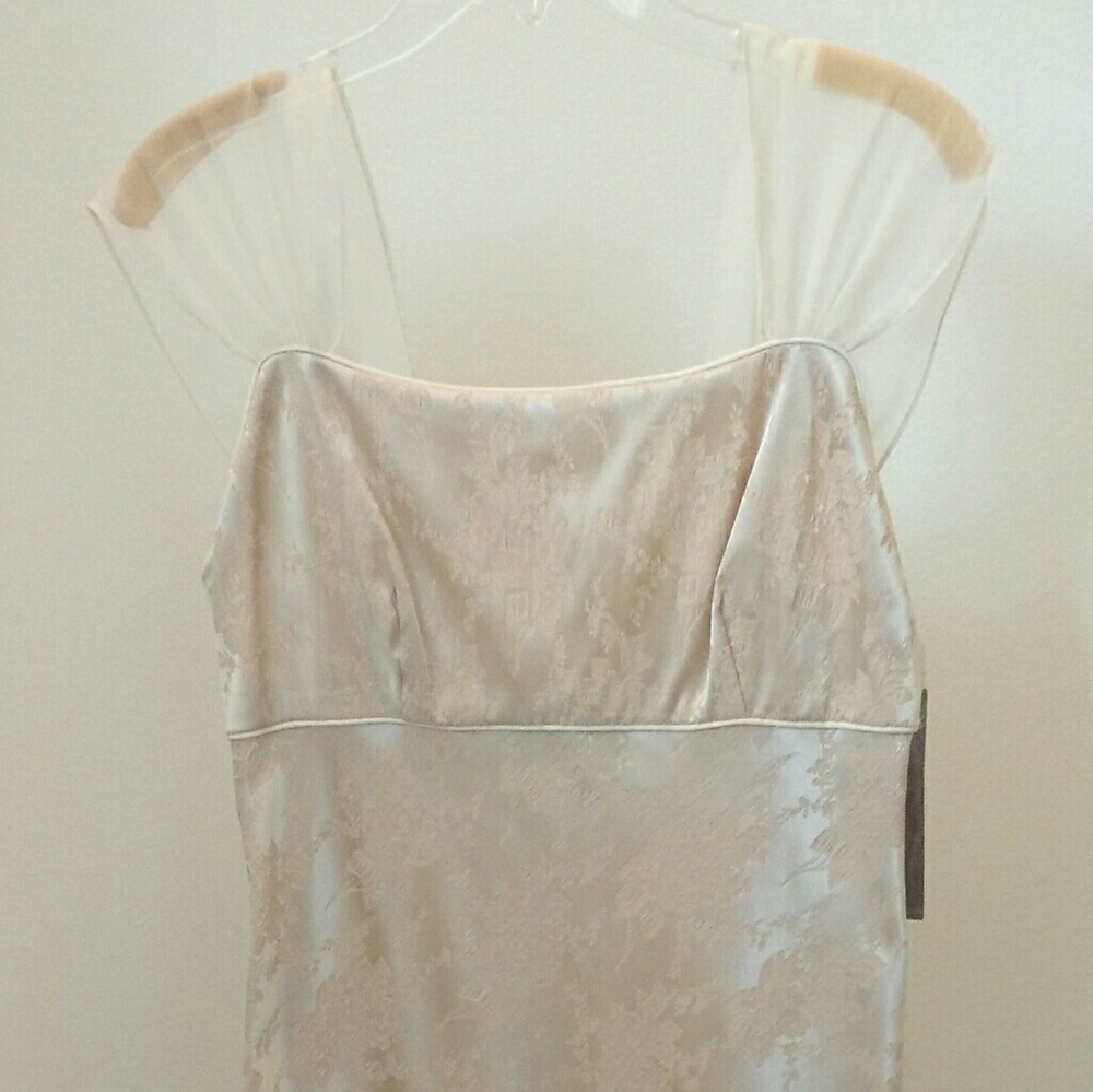 CDC Rampage satin brocade evening gown. - Picture 2 of 8